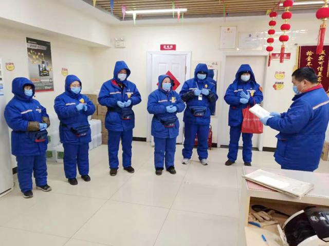提升防護措施，全力堅守崗位-石化公司加油站早會宣傳疫情防控工作.jpg